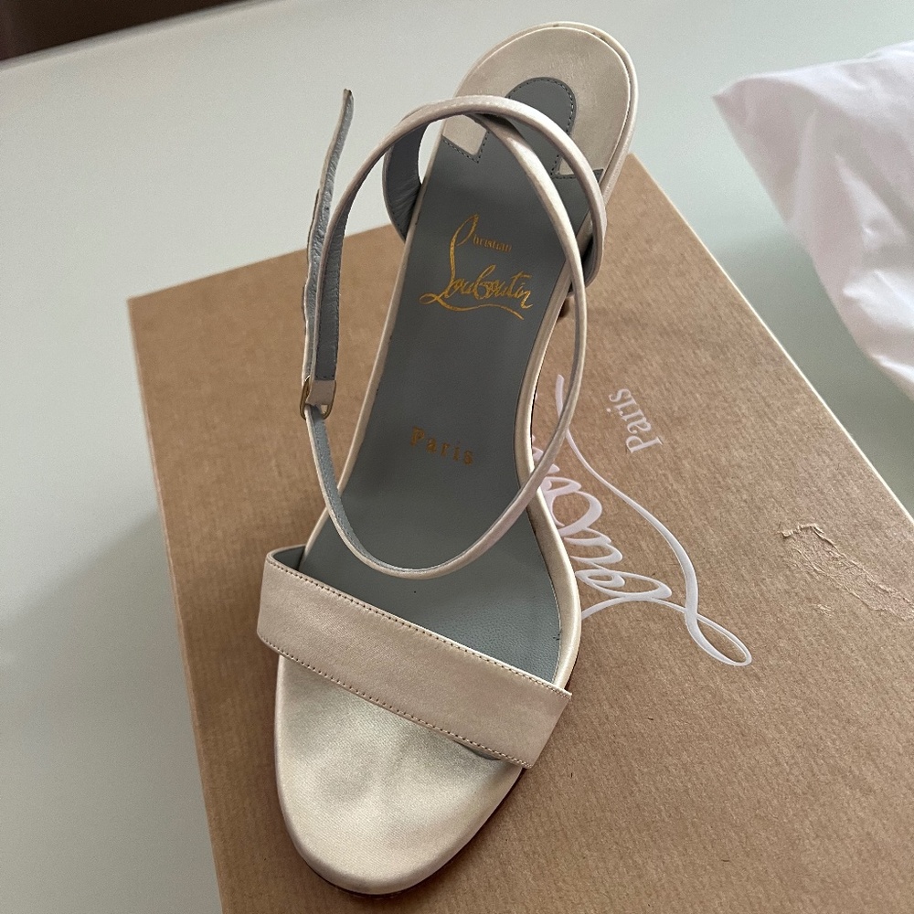 Christian Louboutin Loubigirl 85MM Satin Sandals 38.5 - Picture 4 of 10